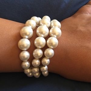 Pearls Adjustable Bracelet.